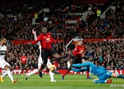 蒂姆在曼联比赛中表现优异，险胜引发热议！比赛高潮迭起的简单介绍